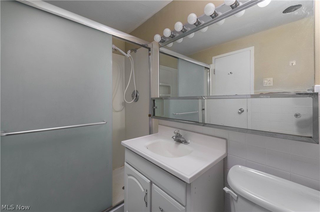 Marine Towers East Condo - Residential