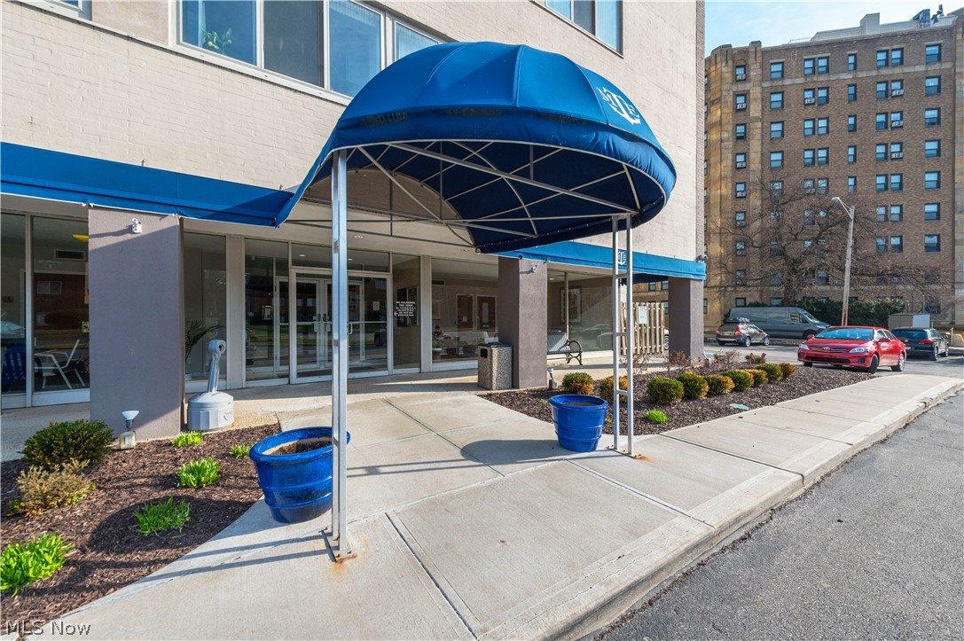 Marine Towers East Condo - Residential