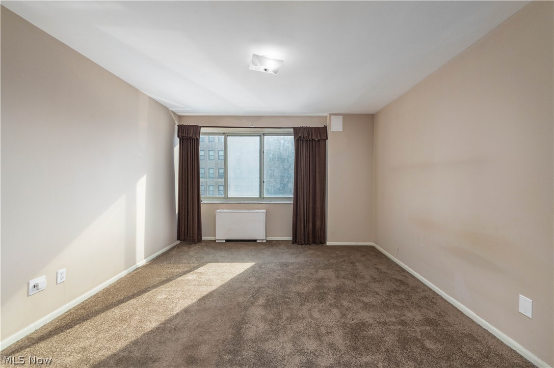 Marine Towers East Condo - Residential