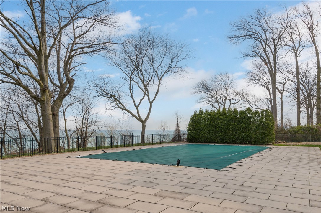 Marine Towers East Condo - Residential