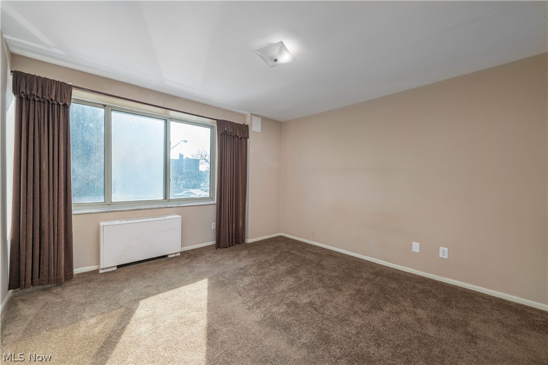 Marine Towers East Condo - Residential