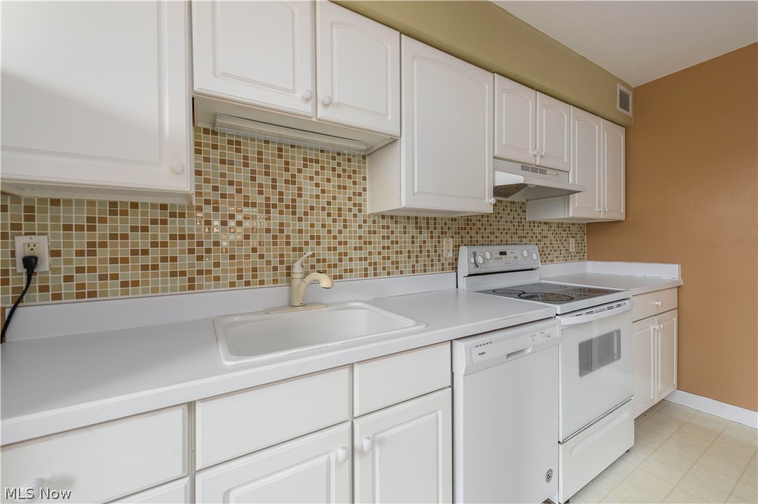 Marine Towers East Condo - Residential