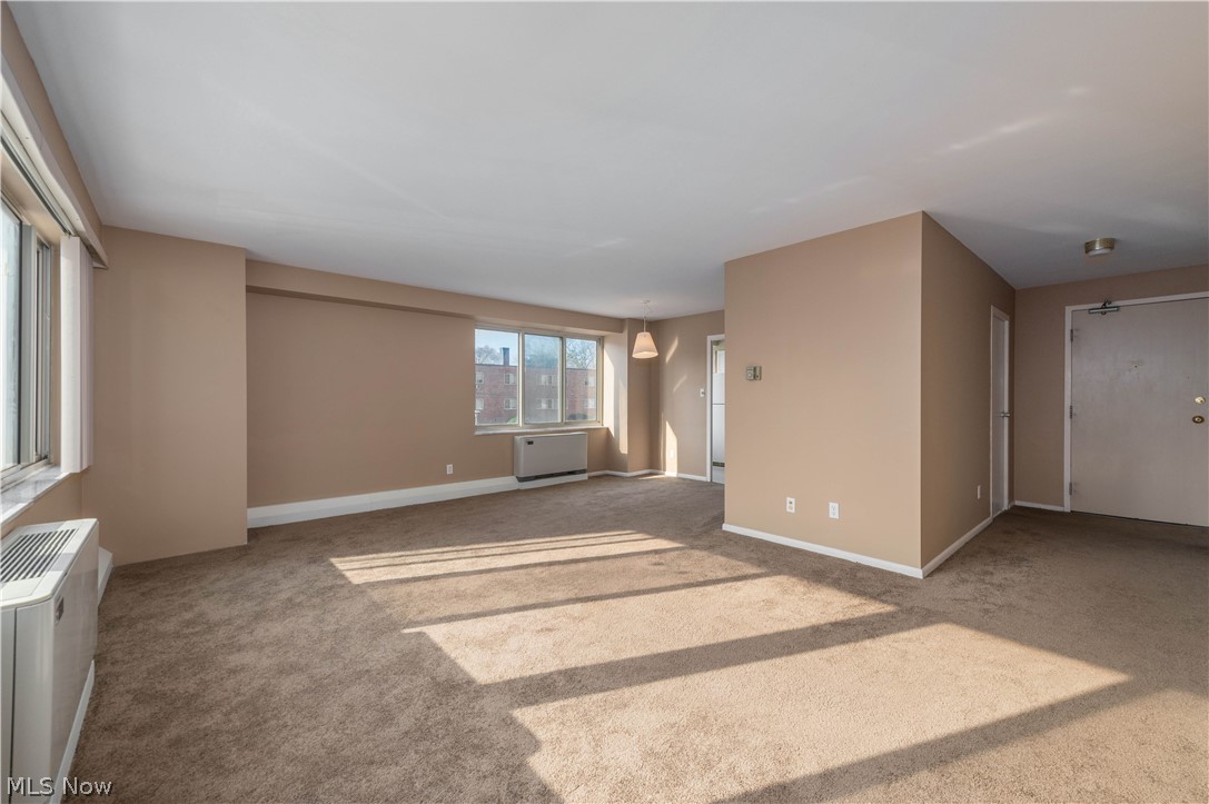 Marine Towers East Condo - Residential