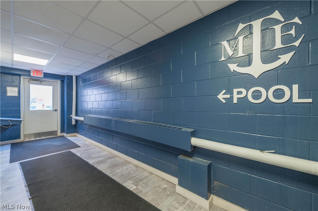 Marine Towers East Condo - Residential