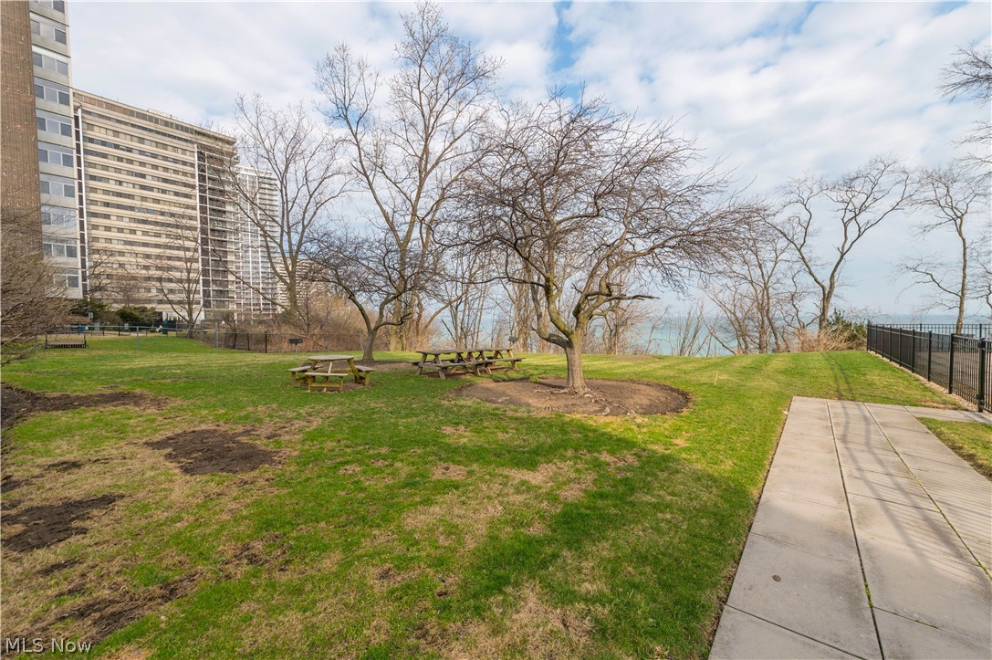 Marine Towers East Condo - Residential