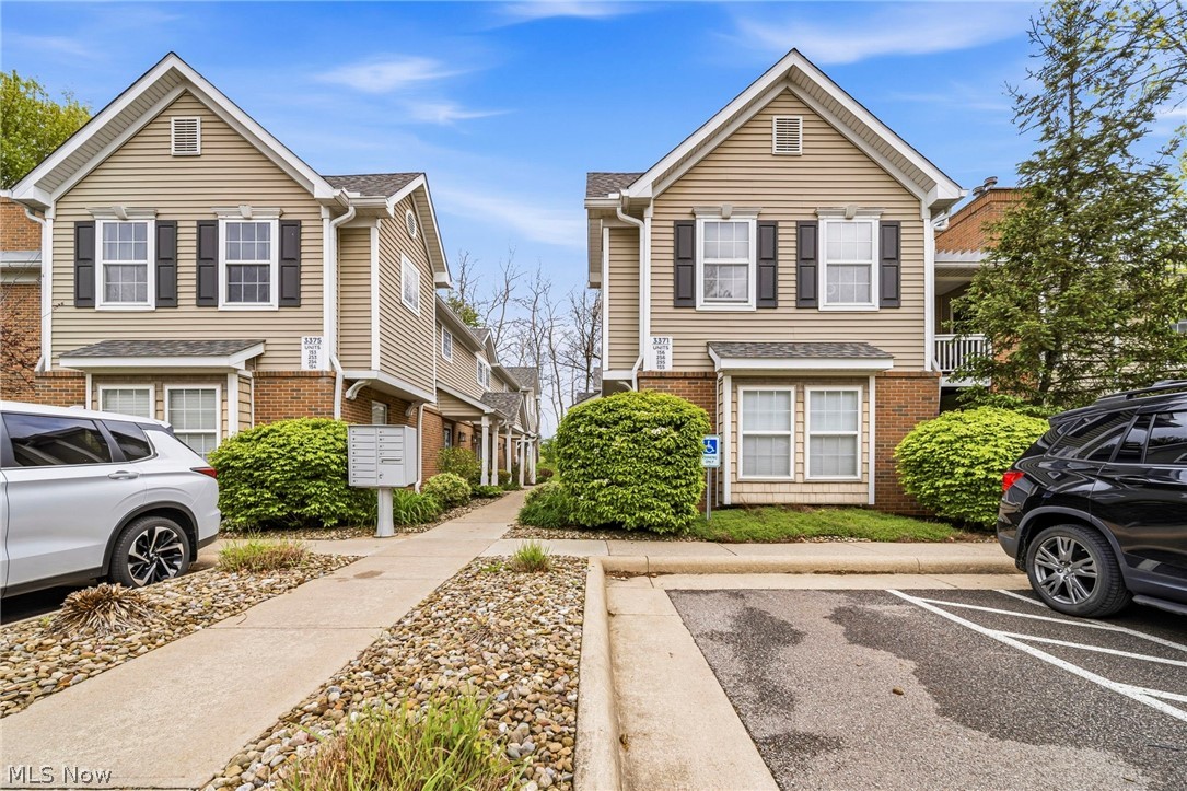 Lenox Village Condo Ph 02 - Residential
