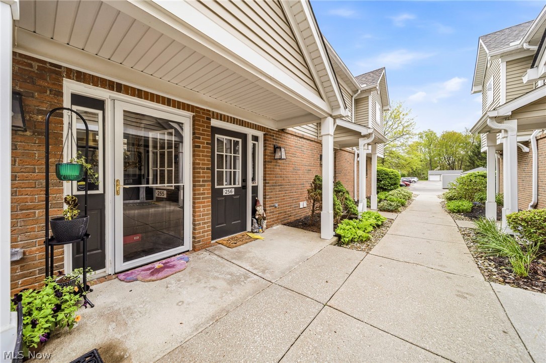Lenox Village Condo Ph 02 - Residential