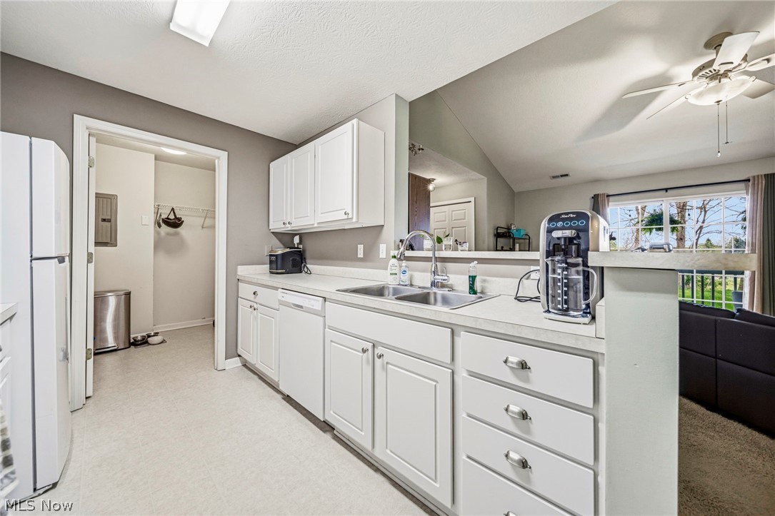 Lenox Village Condo Ph 02 - Residential