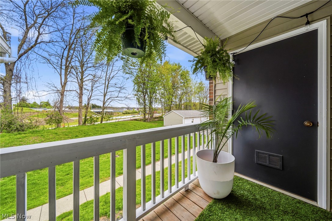 Lenox Village Condo Ph 02 - Residential