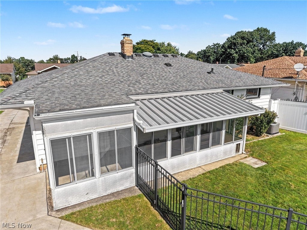 578 E Hillsdale Avenue
