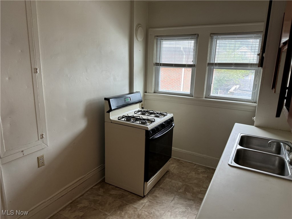 Tallmadge 09 - Residential Income