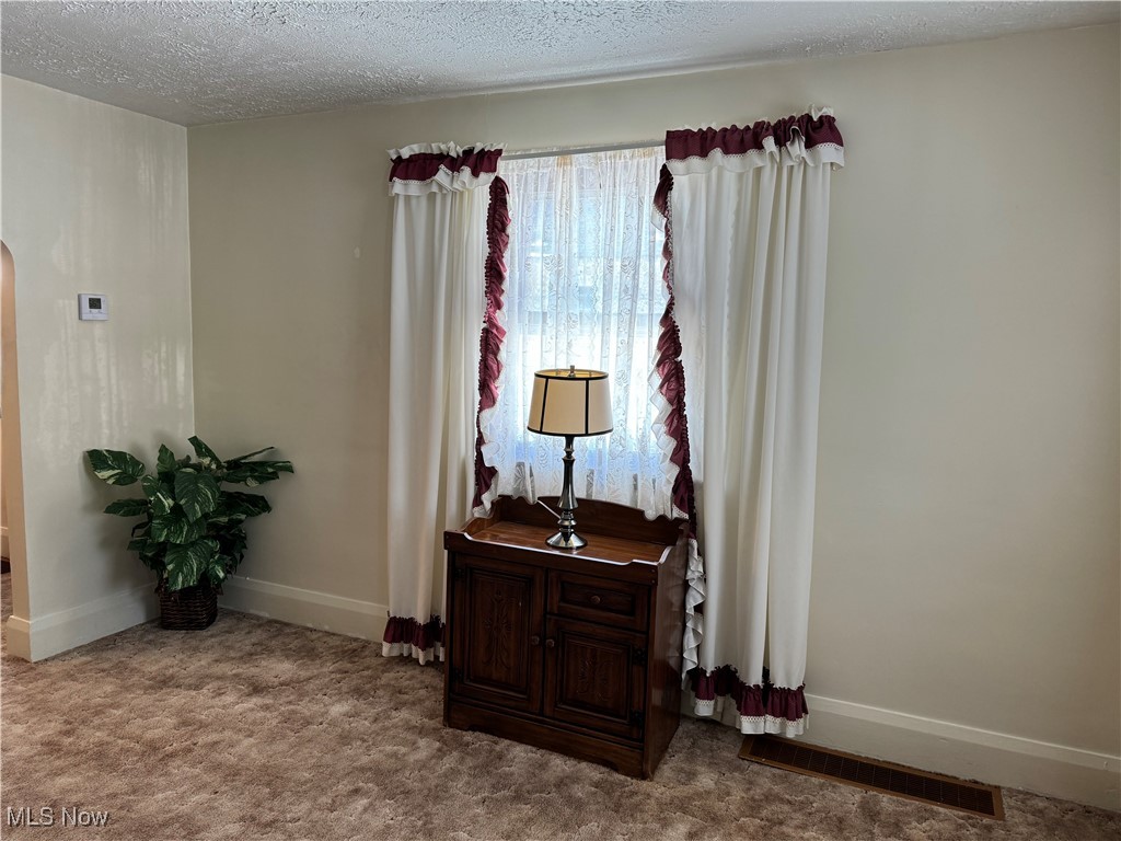 281 Shields Road, Youngstown, Ohio image 5