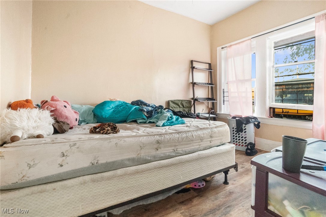 Kelly - Commercial Sale