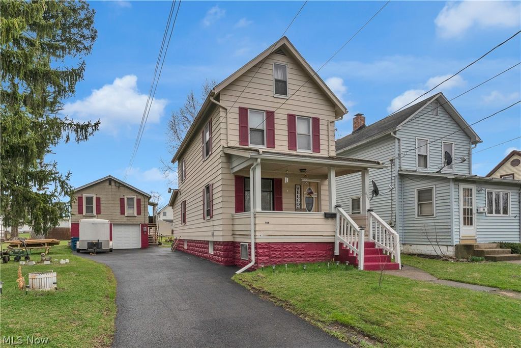 Photo of 601 Ann Avenue, Niles, OH 44446 (MLS # 5191411)