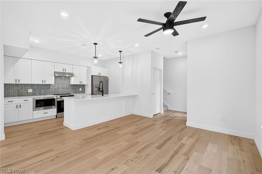 1352 W 78th Street