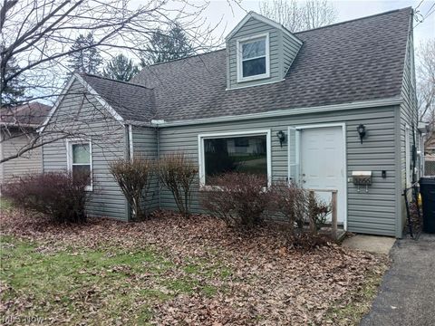 Homes For Sale - 3866 Huntmere Avenue<br/> Mahoning County, Youngstown, OH 44515