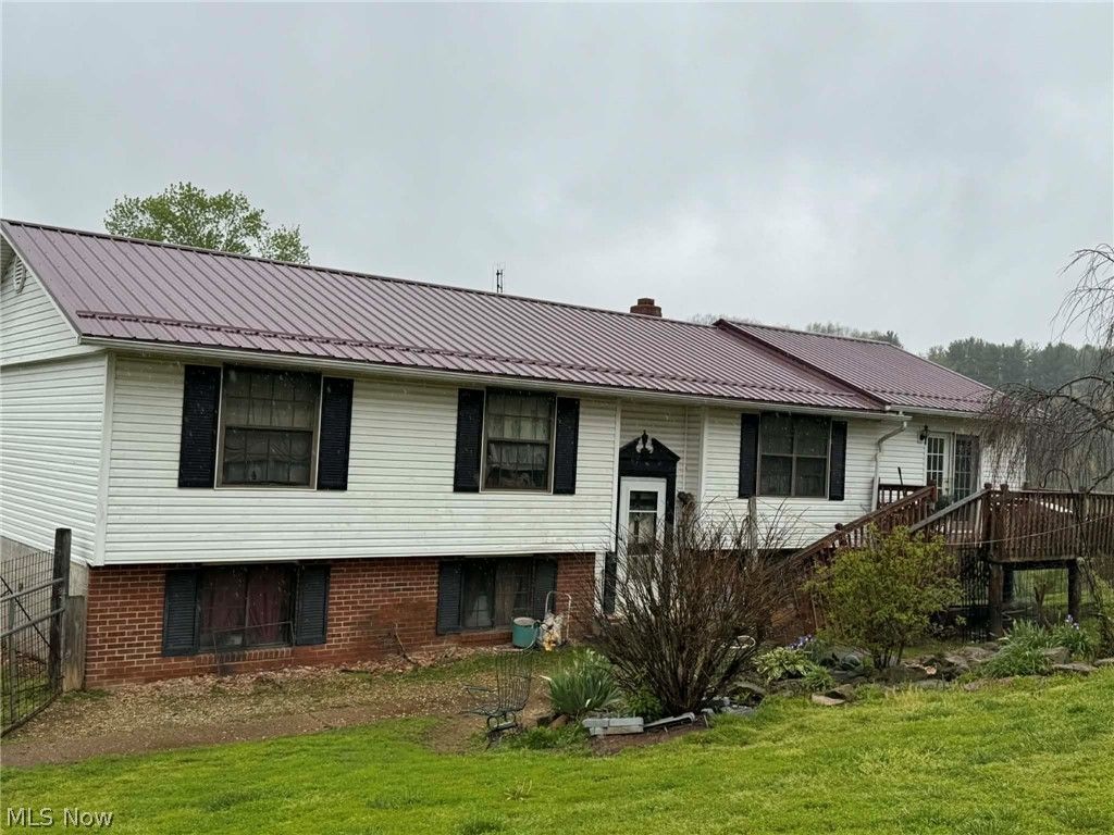 Photo of 4256 Arbor Road NE, Mechanicstown, OH 44651 (MLS # 5204499)