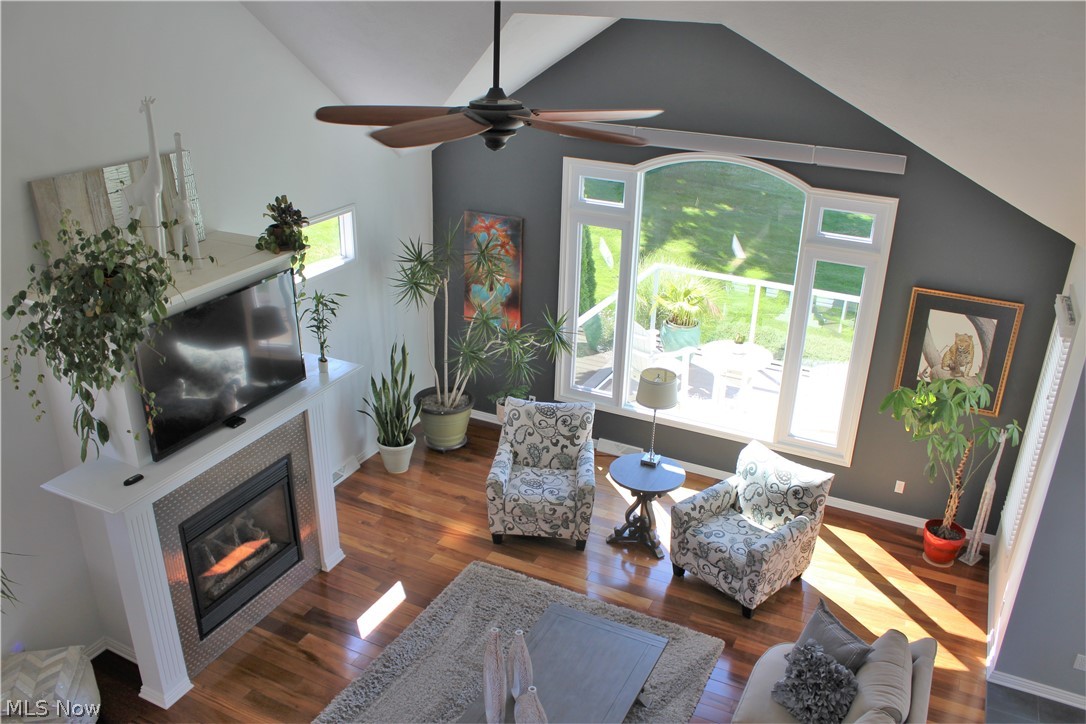 Country Lakes - Residential