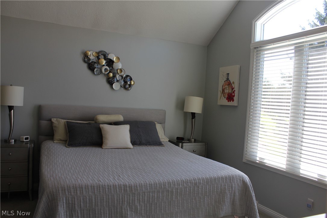 Country Lakes - Residential