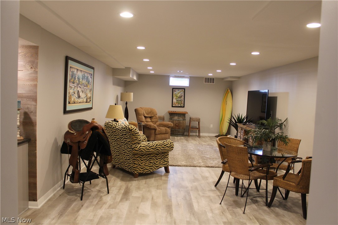 Country Lakes - Residential