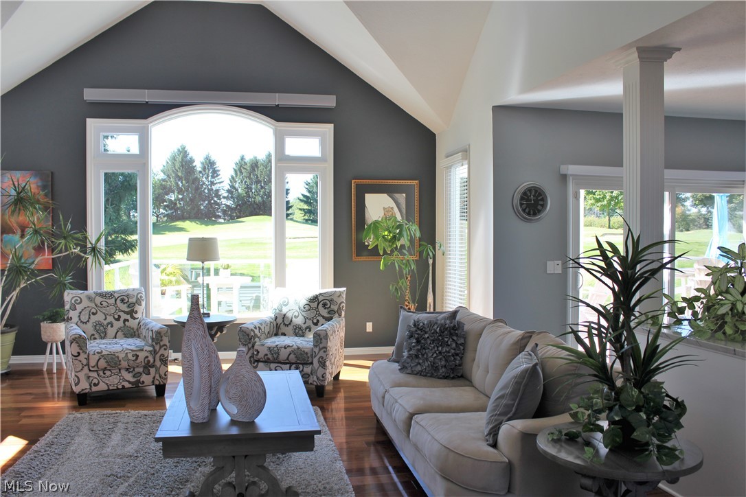 Country Lakes - Residential