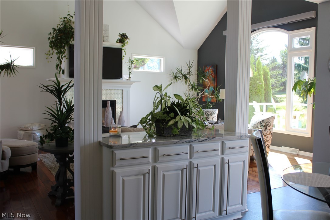 Country Lakes - Residential