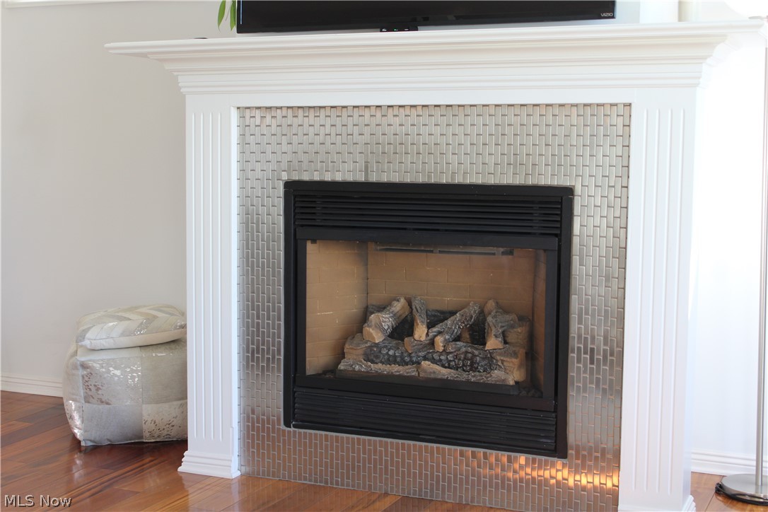 Country Lakes - Residential