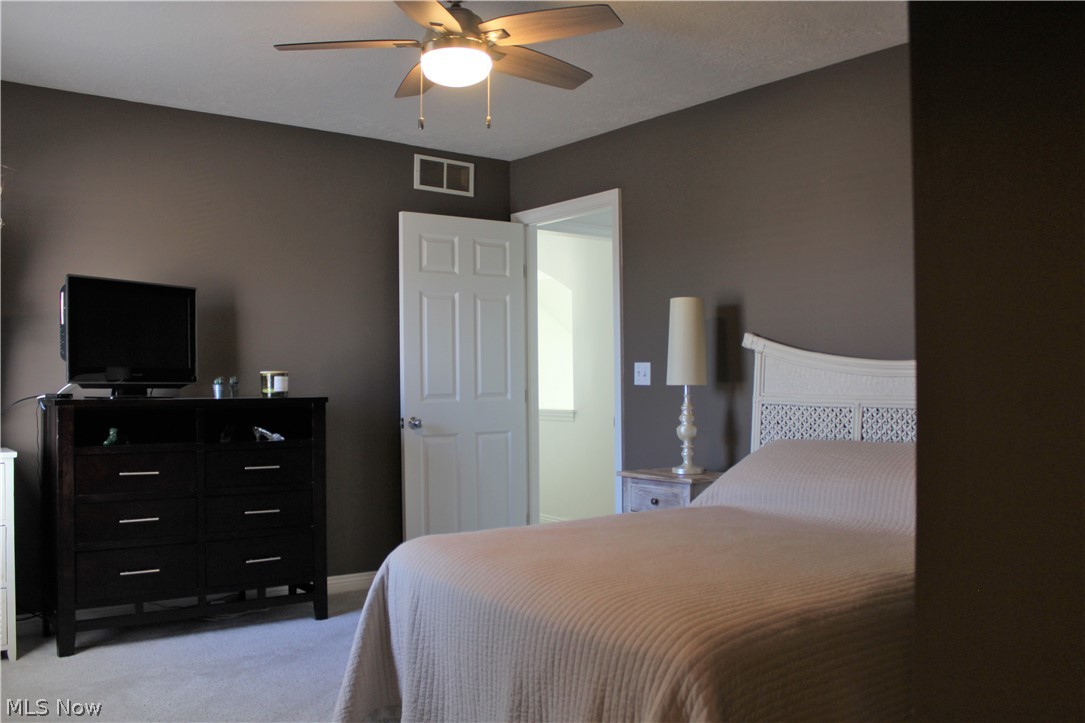 Country Lakes - Residential