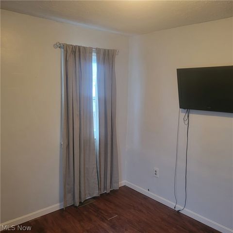 Tiny photo for 1929 W 16th Street, Ashtabula, OH 44004 (MLS # 5203058)