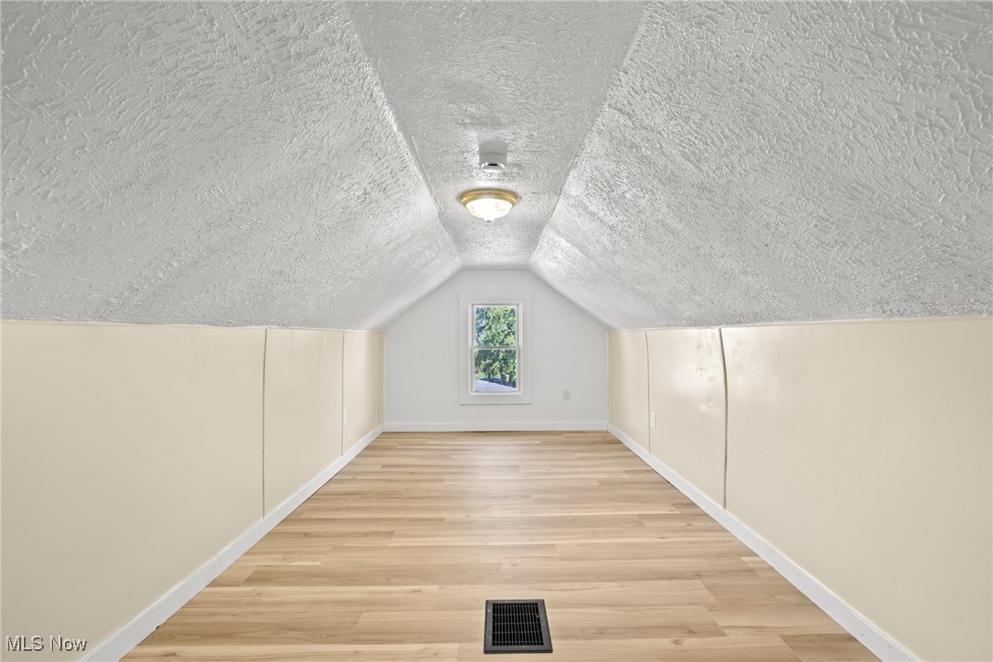 3518 W 97th Street, Cleveland, Ohio image 22