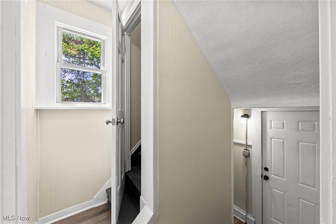 3518 W 97th Street, Cleveland, Ohio image 24