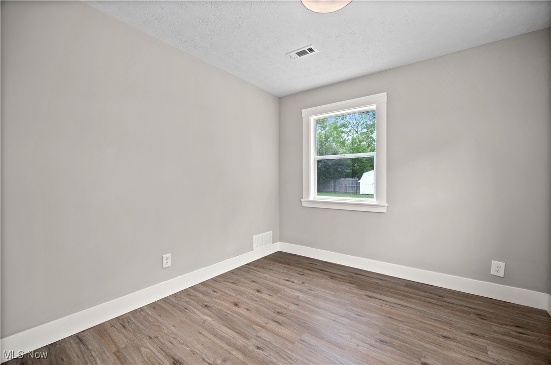 12364 Avalon Drive, Grafton, Ohio image 11