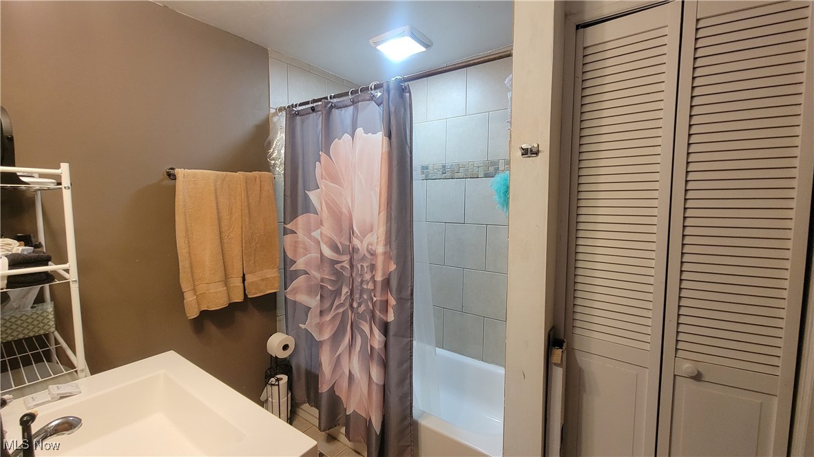 Lorain Gardens - Residential