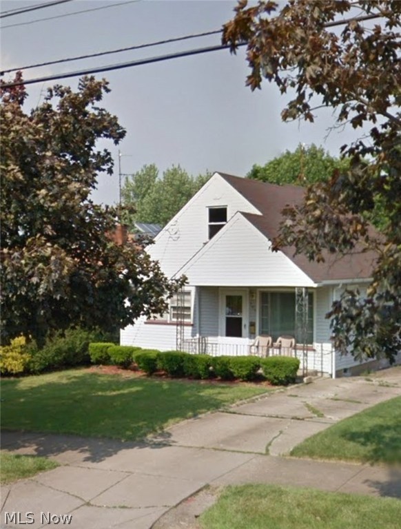 Cute Cape, Would make a nice starter home or retirement or rental. All major items are on 1st floor. Nice size bay yard.
Would consider lease option to own/ rent to own for the right price and terms. Call Today. Agent Owned.