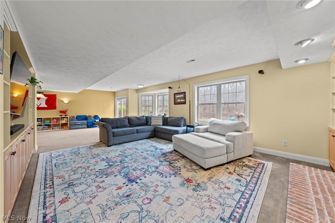 White Oak Estate - Residential