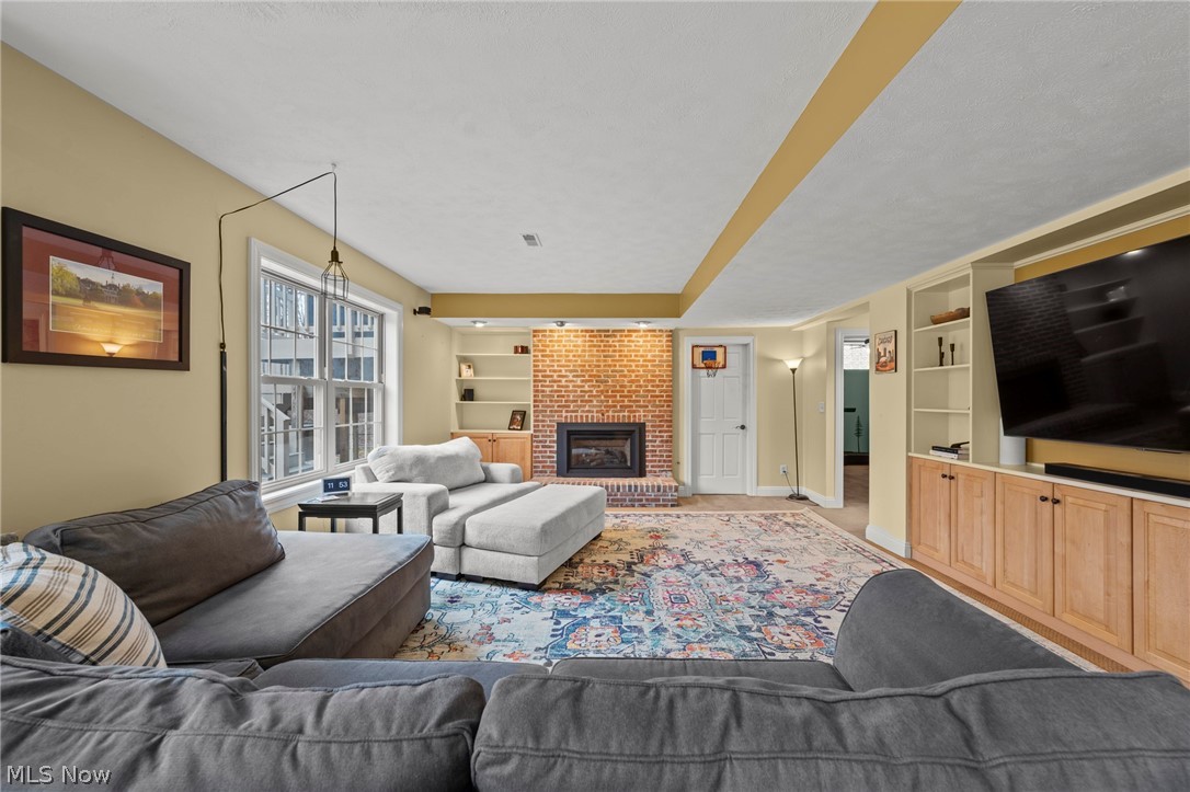 White Oak Estate - Residential