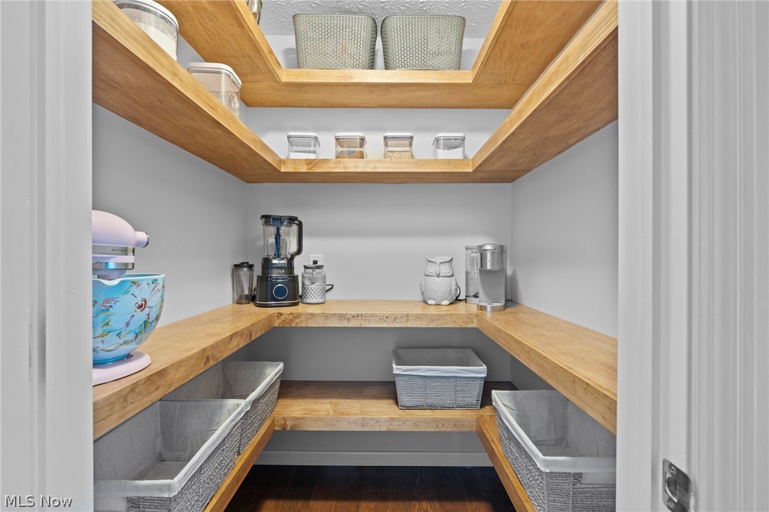 White Oak Estate - Residential