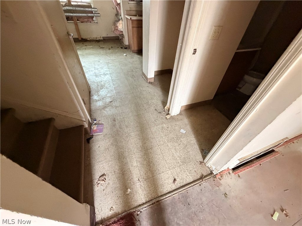Photo of 9404 Mount Auburn Avenue, Cleveland, OH 44104 (MLS # 5223590)