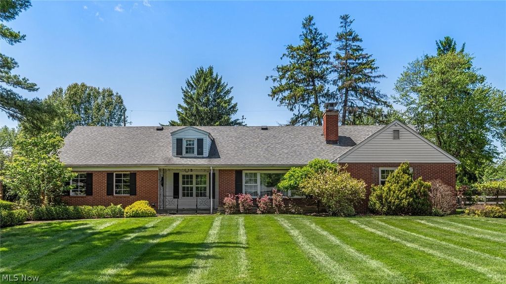 Photo of 3155 E Highland Drive, Zanesville, OH 43701 (MLS # 5205660)