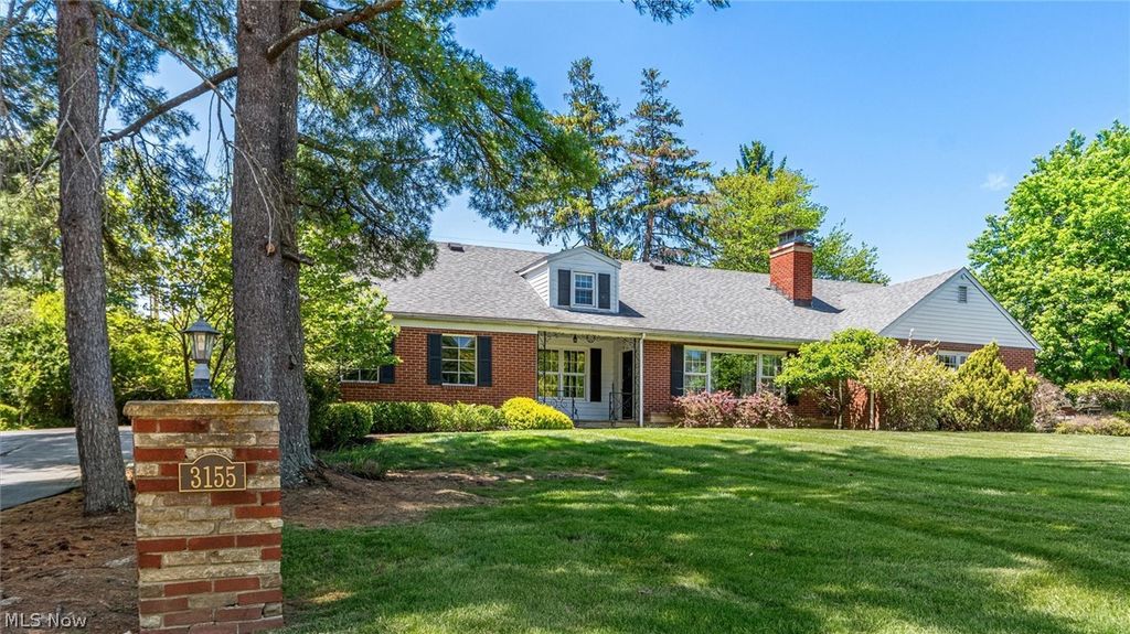 Photo of 3155 E Highland Drive, Zanesville, OH 43701 (MLS # 5205660)