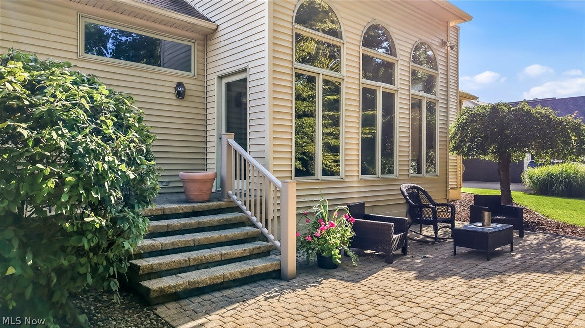 40 White Oak Court