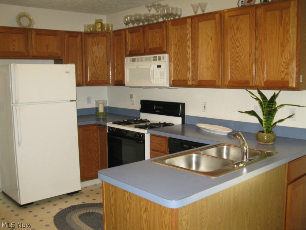 Hillary Place Condos - Residential