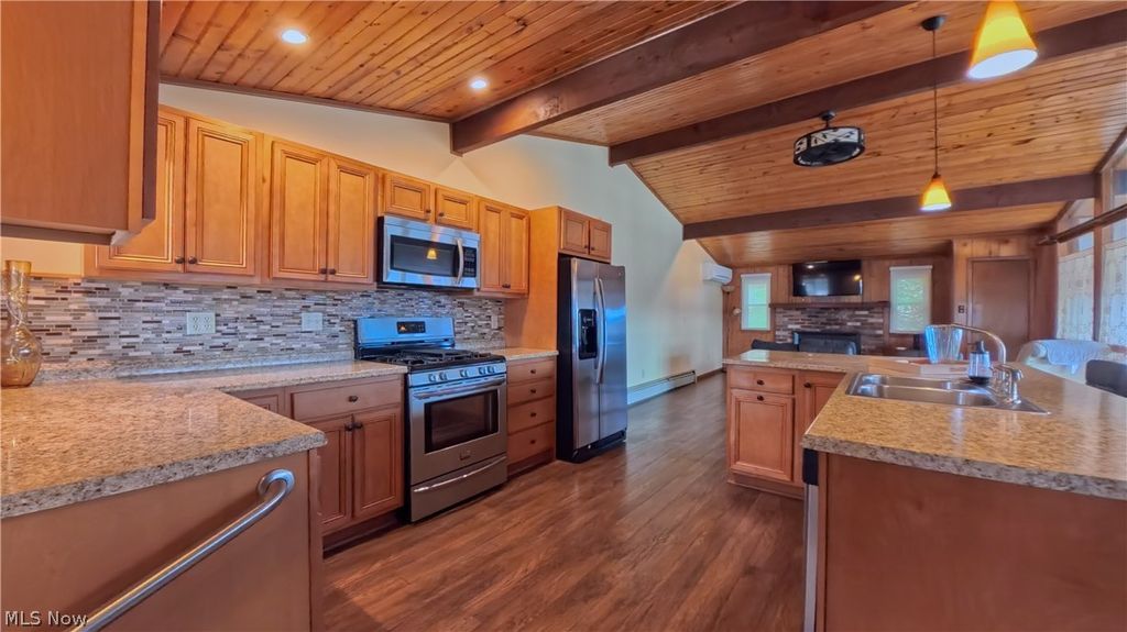 Photo of 1212 Maine Boulevard, East Liverpool, OH 43920 (MLS # 5192504)