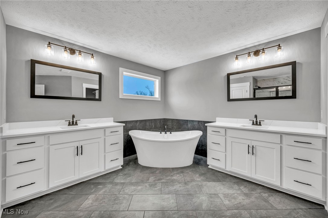 FIELDSTONE LANDING - Residential