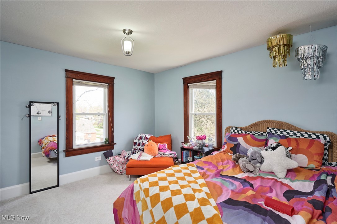 2551 Robindale Avenue, Akron, Ohio image 13