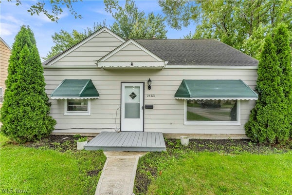 26980 DRAKEFIELD AVE, EUCLID, OH 44132 - Image d72f7fc73ca01b7b9485c585ee3f98f8/491897432