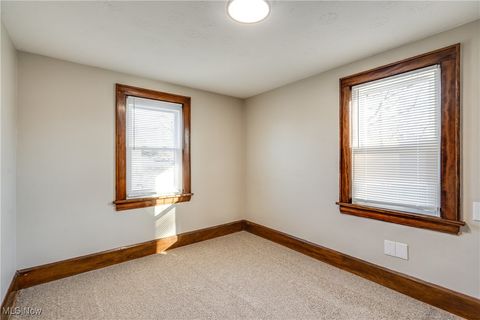 Tiny photo for 1835 Thornapple Avenue, Akron, OH 44301 (MLS # 5178324)