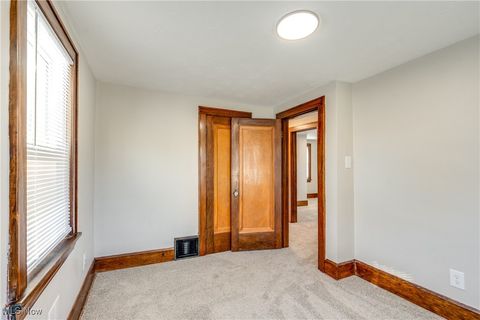 Tiny photo for 1835 Thornapple Avenue, Akron, OH 44301 (MLS # 5178324)