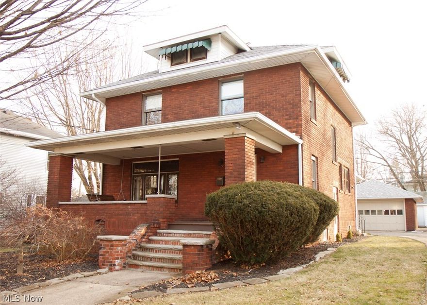 Make this house your home!  It features beautiful original woodwork and hardwood floors in the formal dining room and living room.  It is move in ready with a lengthy list of updates including new flooring in the first floor bedroom/family room, kitchen and newly relocated first floor laundry.  With over 2,300 sq ft of living space, 4 bedrooms, and 2 1/2 baths you will find everything you need right here.  The basement has plenty of room for a workshop, play room, or extra storage, the choice is all yours.  You can also enjoy sitting on the newly replaced front porch. In addition all the amenities of this beautiful home there is a 2 car brick garage, a storage building, and a new 6ft fence surrounding the back yard. The quantity and quality of the updates this house has received are worth a trip to 528 S. Vine.