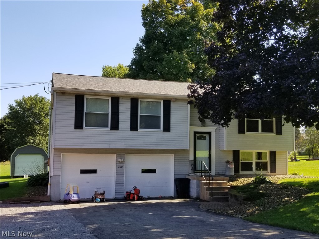 Country - Residential